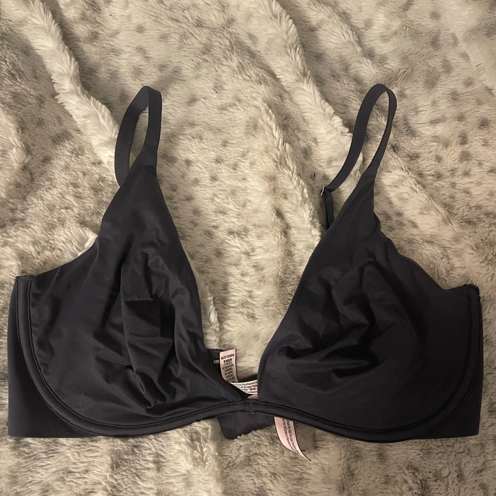 Victoria’s Secret unlined bra